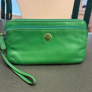 Coach Vibrant Green Leather Double Zip Wristlet